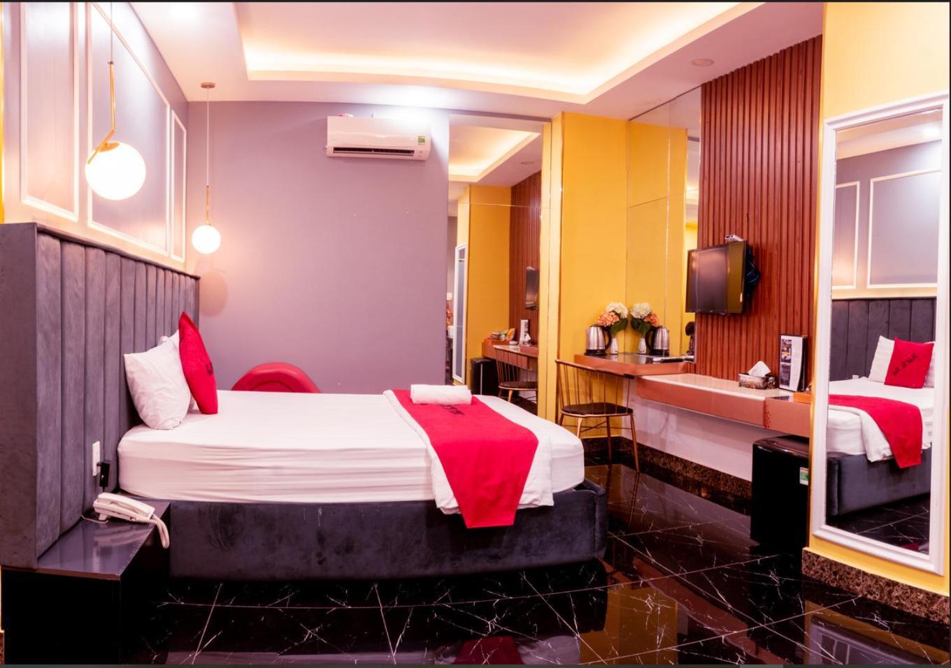 Tan Binh Hotel โฮจิมินห์ซิตี้ ภายนอก รูปภาพ